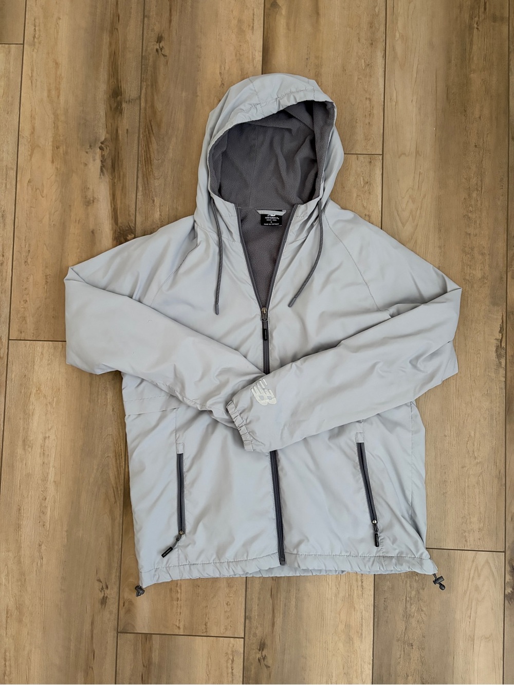 New Balance Light Hooded Windbreaker Jacket